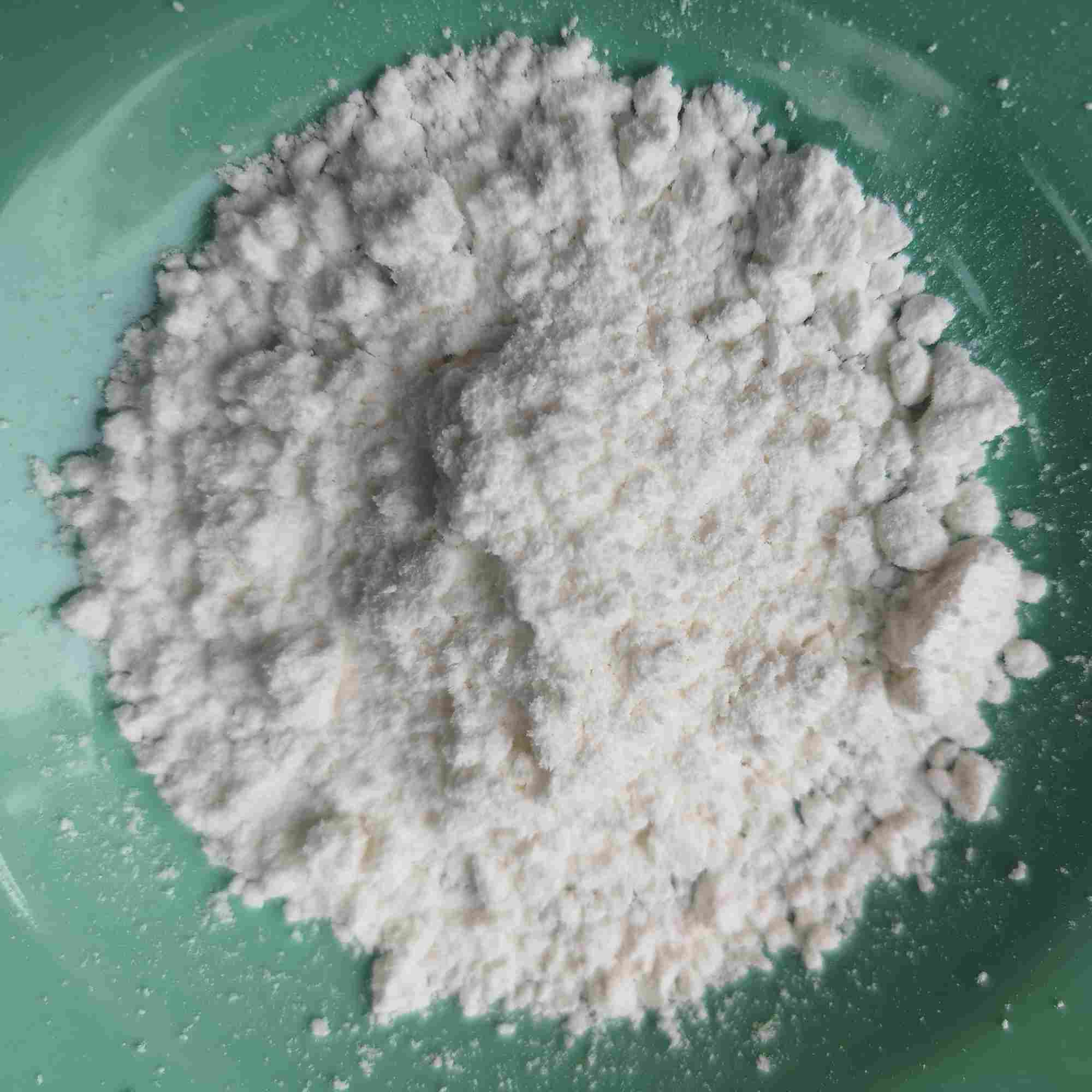 Cristalli isolati di cbd puro Cristalli isolati di cbd puro