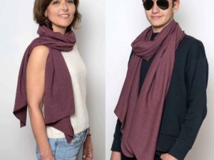 Sciarpa-canapa-bordeaux-indossata-uomo-donna